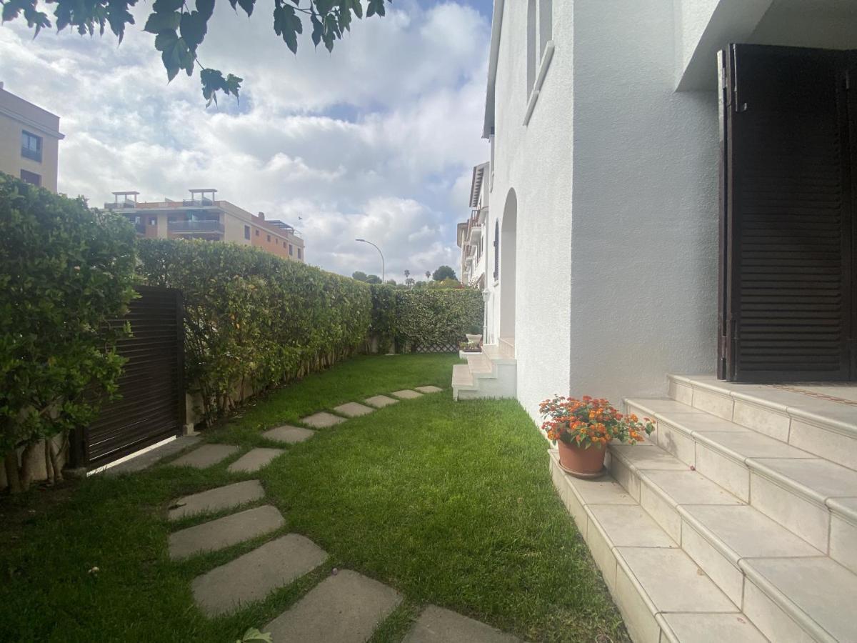 R17 Casa Merce Rodoreda Calafell Buitenkant foto
