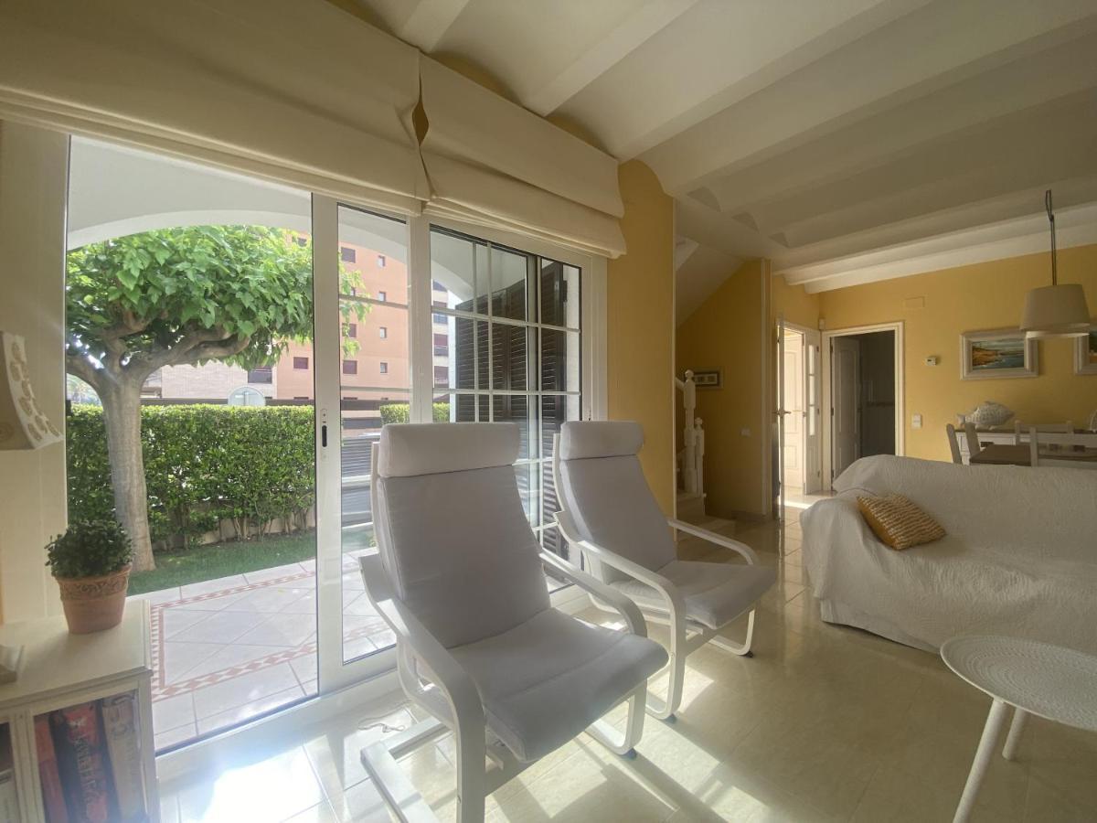 R17 Casa Merce Rodoreda Calafell Buitenkant foto