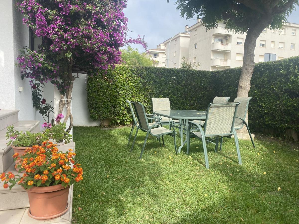 R17 Casa Merce Rodoreda Calafell Buitenkant foto