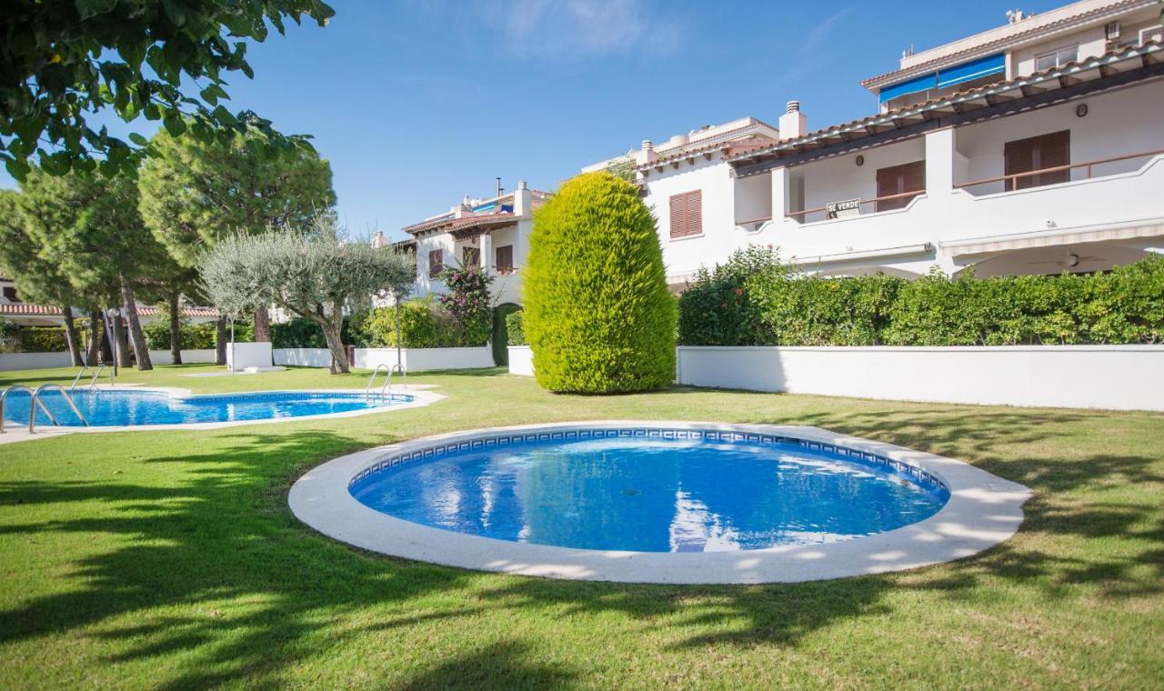 R17 Casa Merce Rodoreda Calafell Buitenkant foto